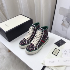 Gucci Casual Shoes